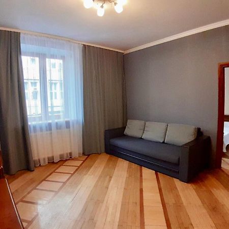 Apartment Hnatuka Center Lviv Kültér fotó