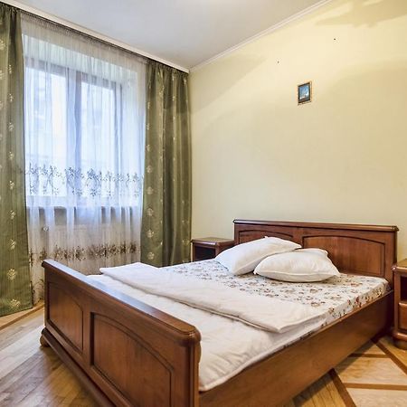 Apartment Hnatuka Center Lviv Kültér fotó