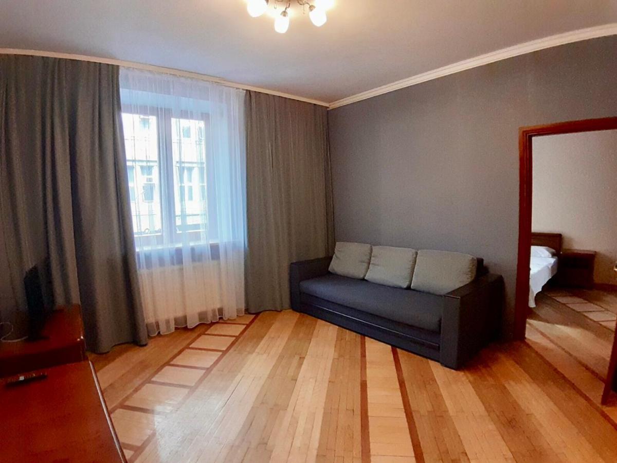 Apartment Hnatuka Center Lviv Kültér fotó