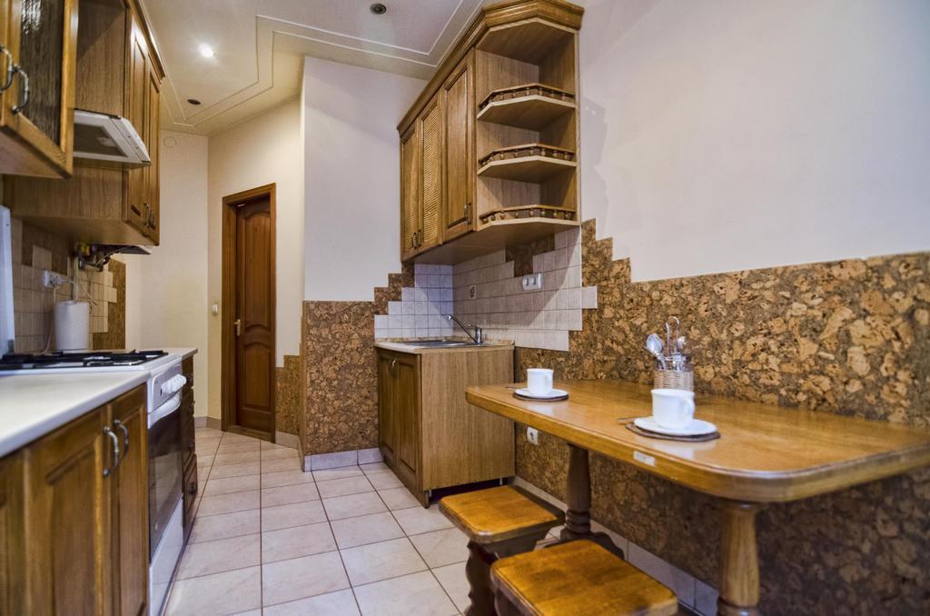 Apartment Hnatuka Center Lviv Kültér fotó